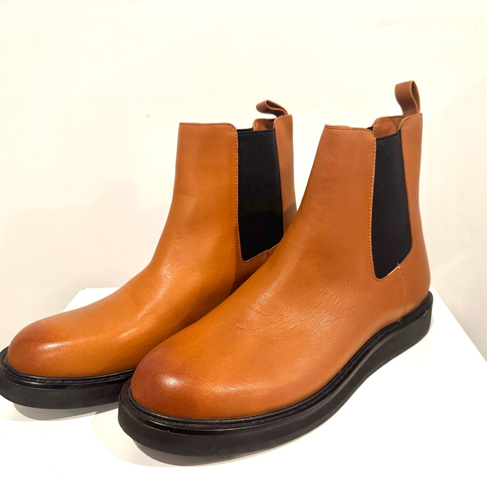 J. Crew Caramel Refined Leather Chelsea Boots 7.5